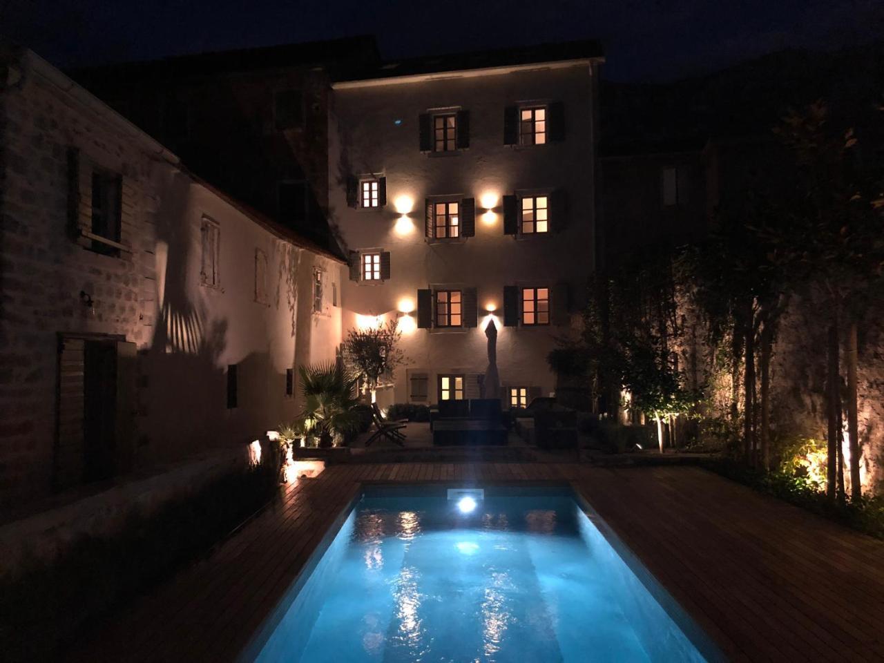 Bed and Breakfast Palazzo Sbutega Kotor Exteriér fotografie